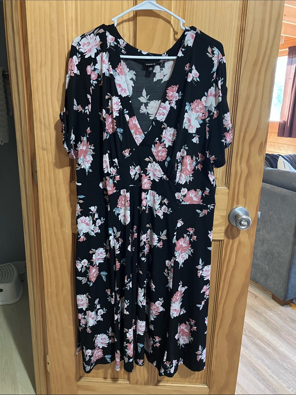 Torrid Floral V-Neck Midi Dress - Black with Pink Bloom